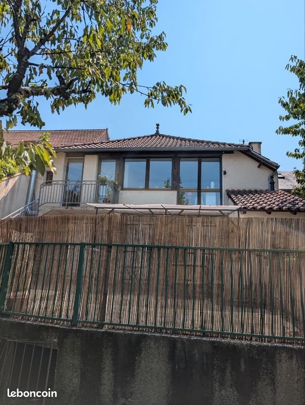 Appartement à louer, 70m², Figeac