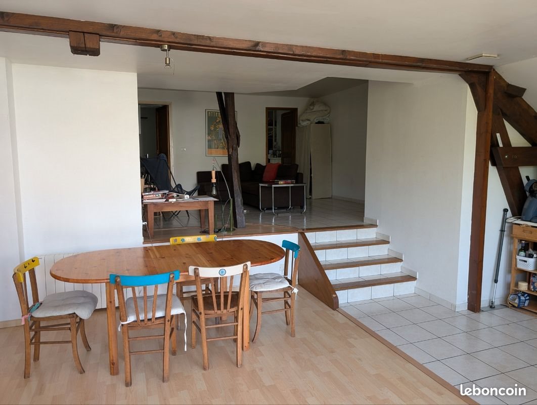 Appartement à louer, 70m², Figeac
