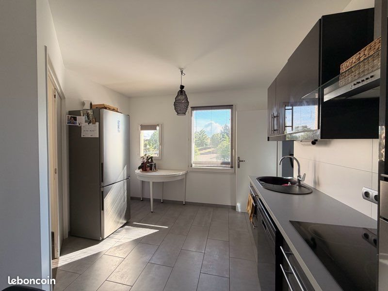 Appartement à louer, 74m², Fontaine-lès-Dijon