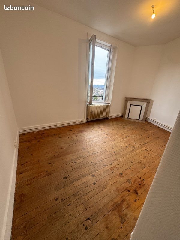 Appartement à louer, 120m², Thiers