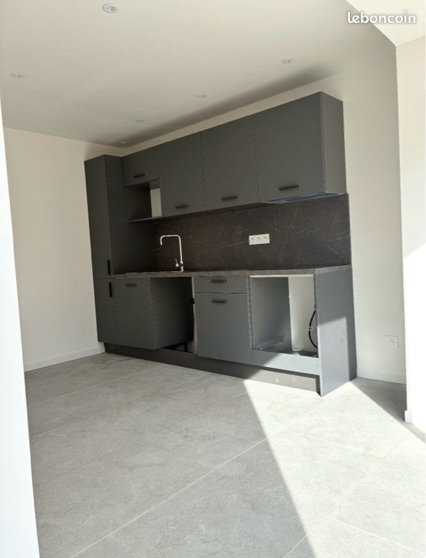 Appartement à louer, 35m², La Londe-les-Maures