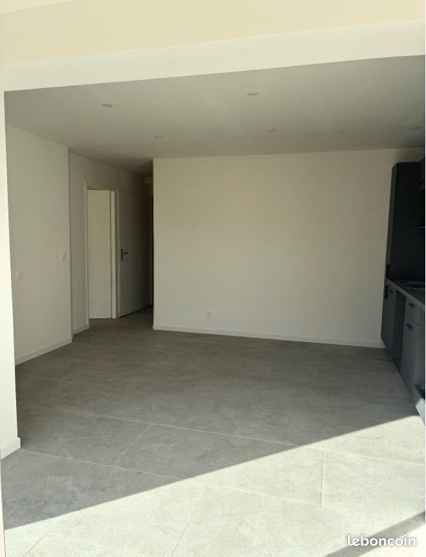 Appartement à louer, 35m², La Londe-les-Maures