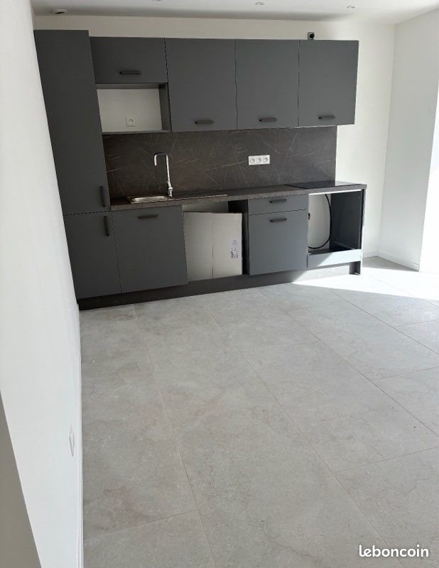 Appartement à louer, 35m², La Londe-les-Maures