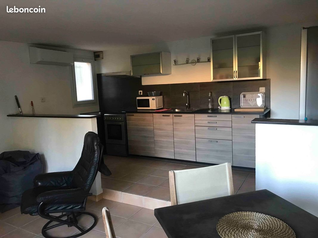 Appartement à louer, 45m², Roquevaire