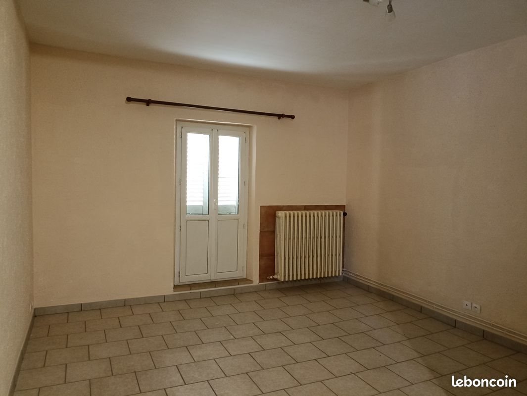 Appartement à louer, 61m², Moulins