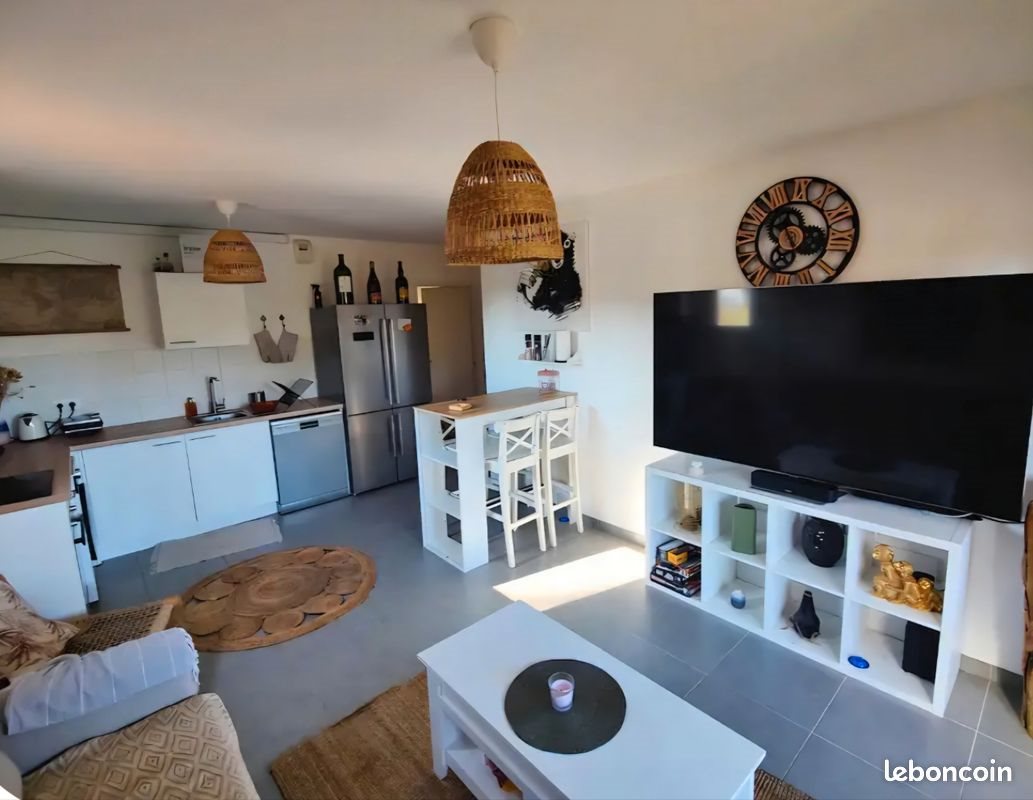Appartement à louer, 64m², Bormes-les-Mimosas