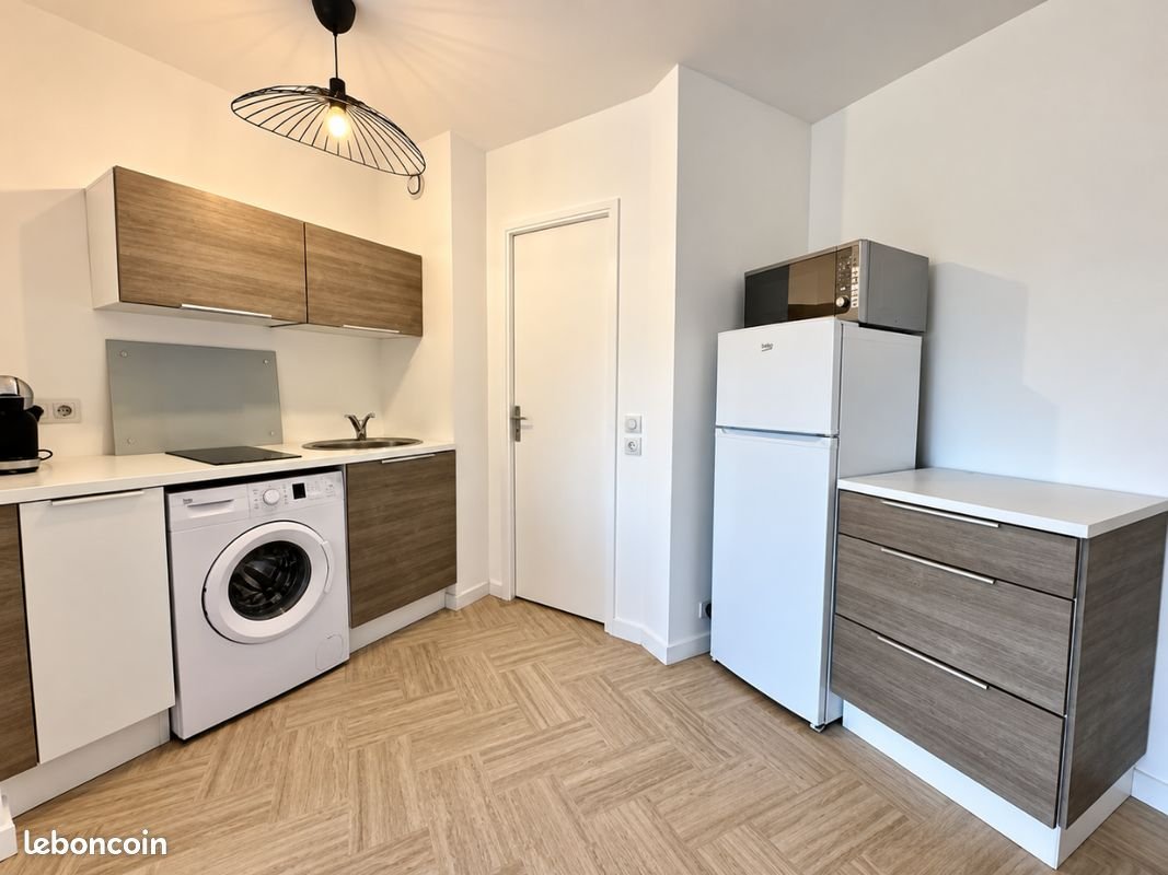 Appartement à louer, 27m², Mandelieu-la-Napoule