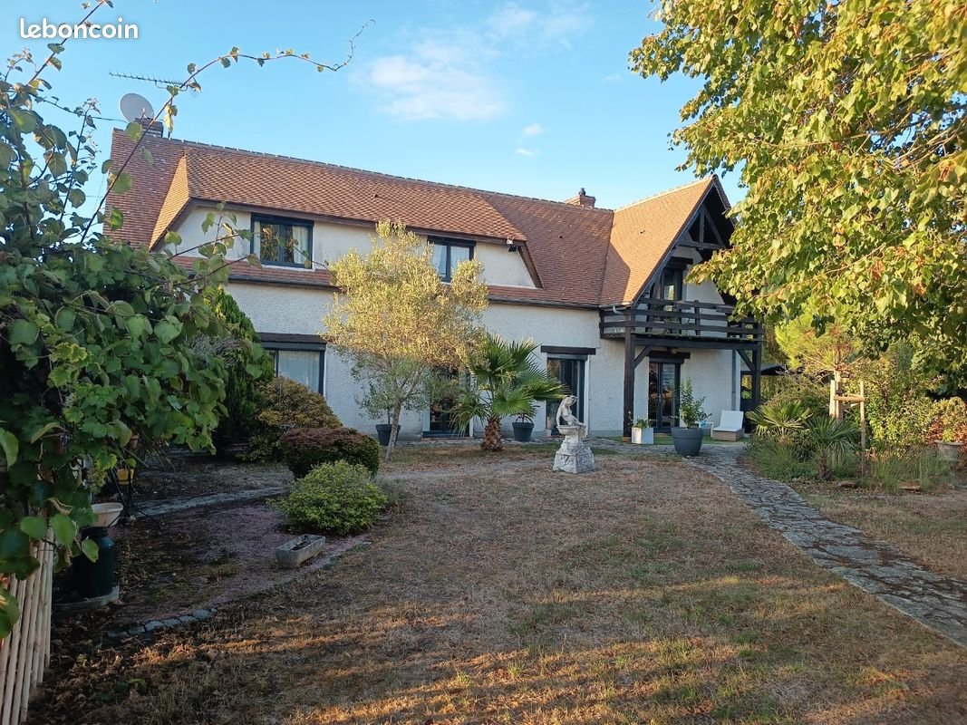 Maison à vendre, 187m², Oussoy-en-Gâtinais