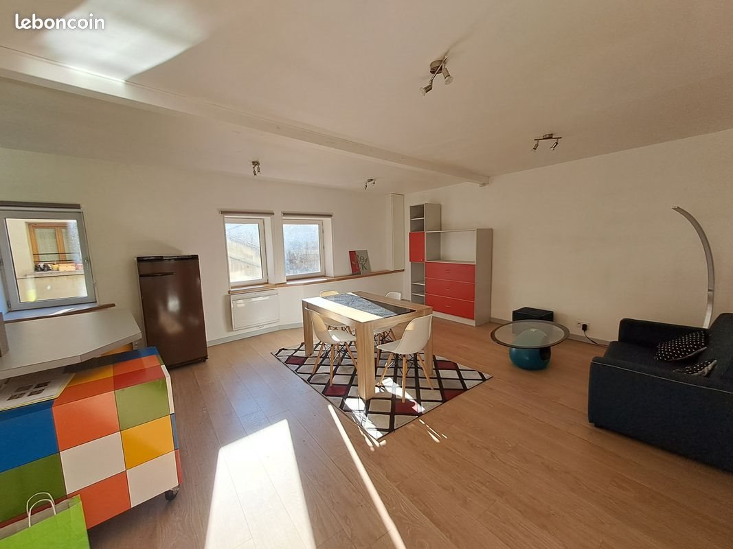 Appartement à louer, 45m², La Côte-Saint-André