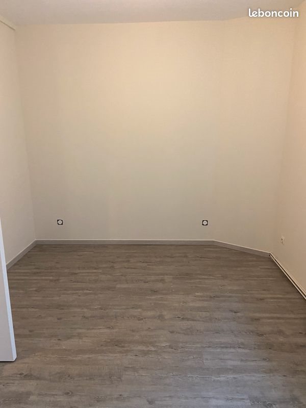 Appartement à louer, 45m², Amplepuis