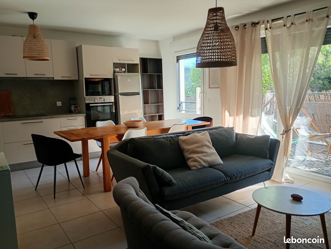 Appartement à louer, 66m², Saint-Genis-Laval