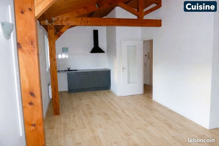 Appartement à louer, 57m², Roanne