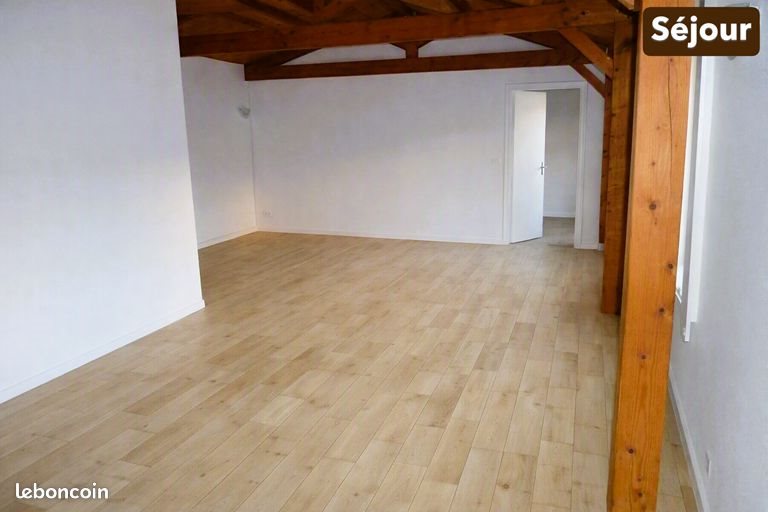 Appartement à louer, 57m², Roanne