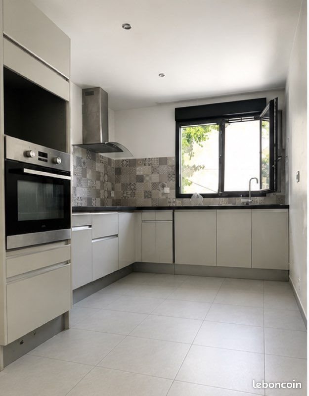 Appartement à louer, 57m², Marseille 13ème