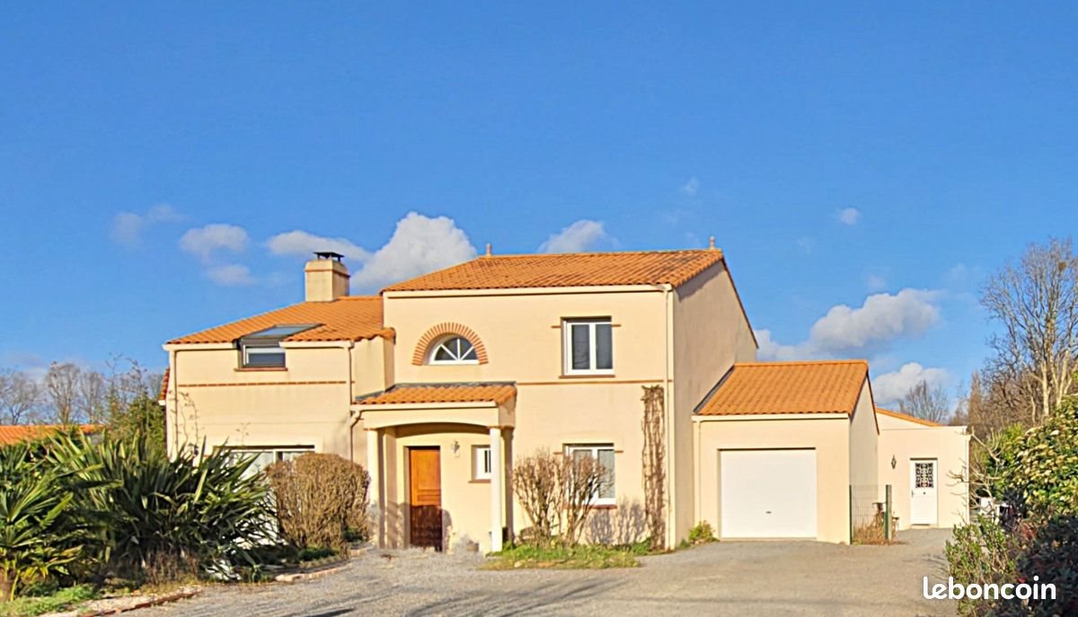 Maison à vendre, 253m², La Chevrolière
