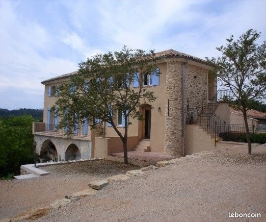 Appartement à louer, 86m², Tourves
