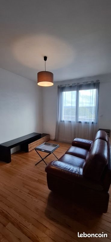Maison à louer, 61m², Châteauneuf-du-Faou