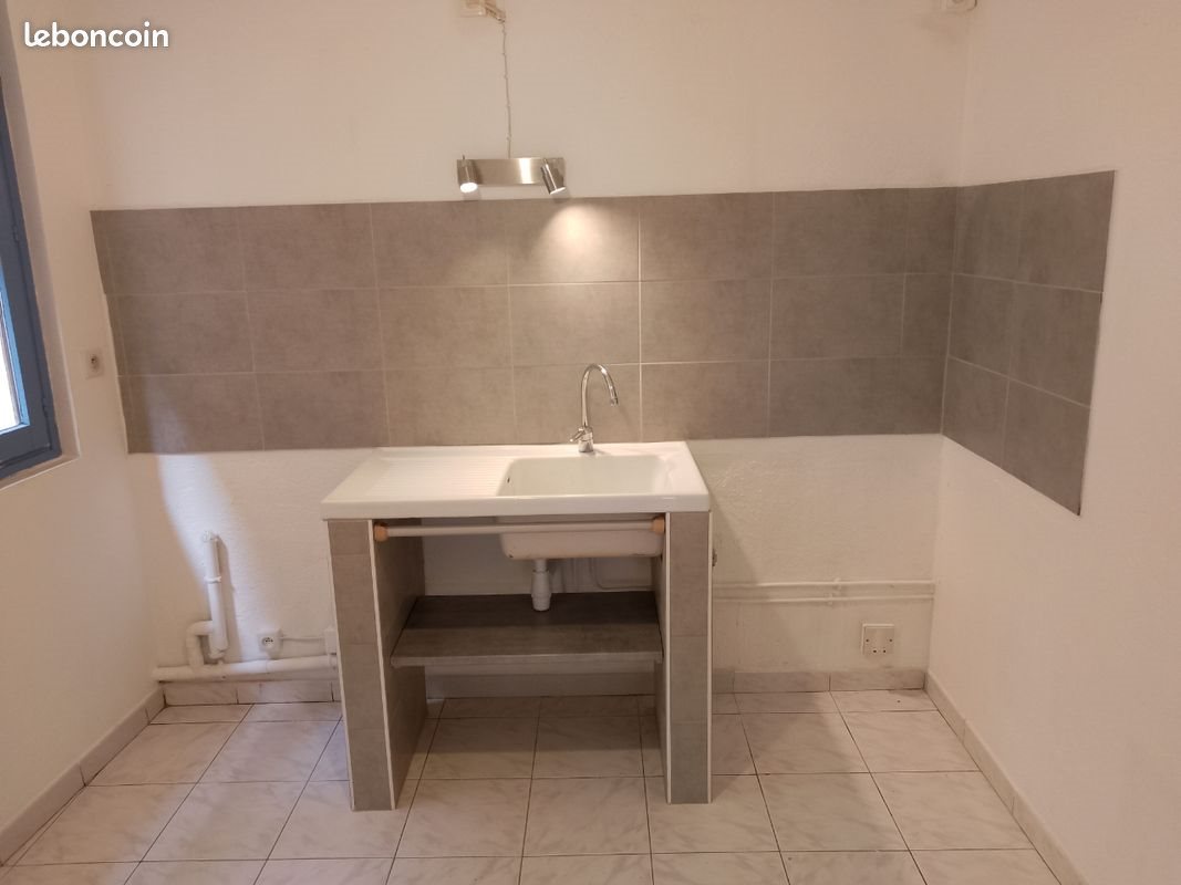 Appartement à louer, 60m², Sommières