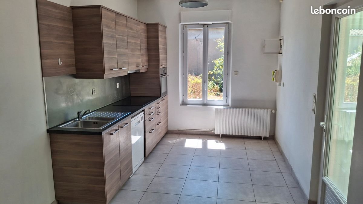 Maison à louer, 84m², Laval