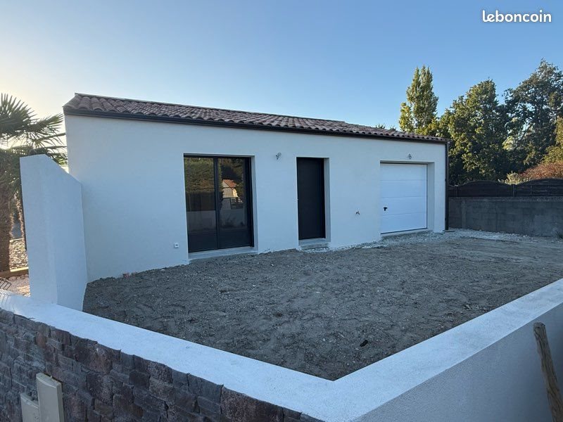 Maison à louer, 65m², Saint-Urbain