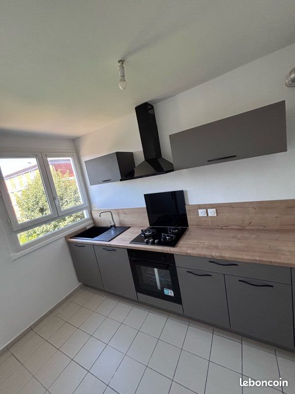 Appartement à vendre, 64m², Saint-Julien-les-Villas