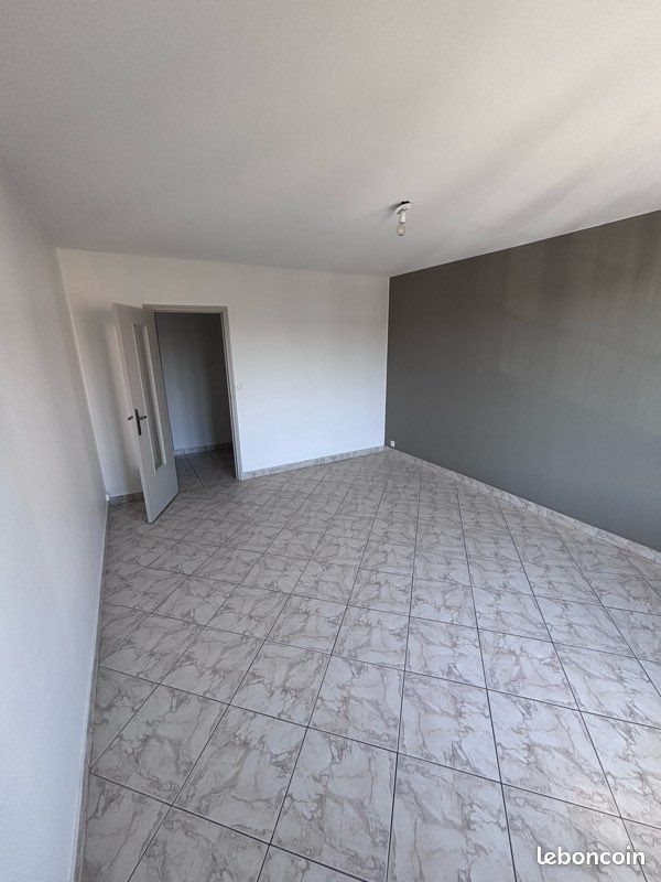 Appartement à vendre, 64m², Saint-Julien-les-Villas