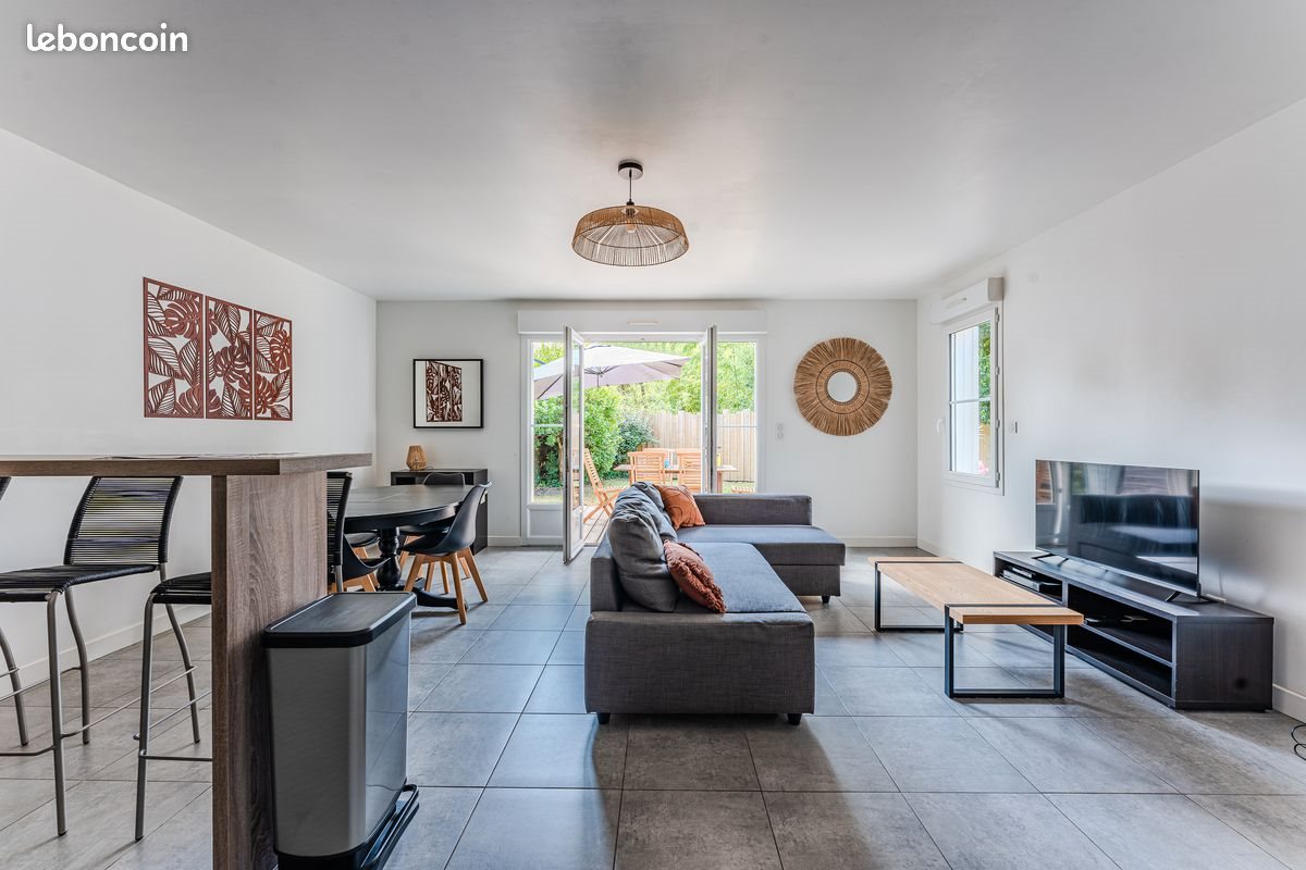 Maison à louer, 85m², Arès