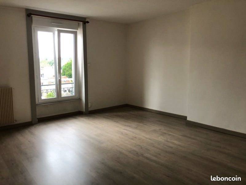 Appartement à louer, 68m², Fougères