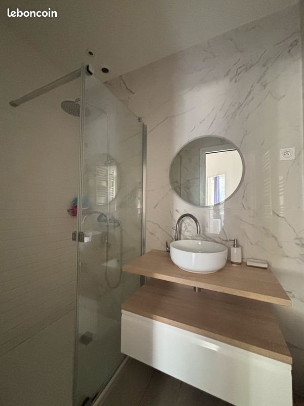 Appartement à louer, 55m², Marseille 8ème