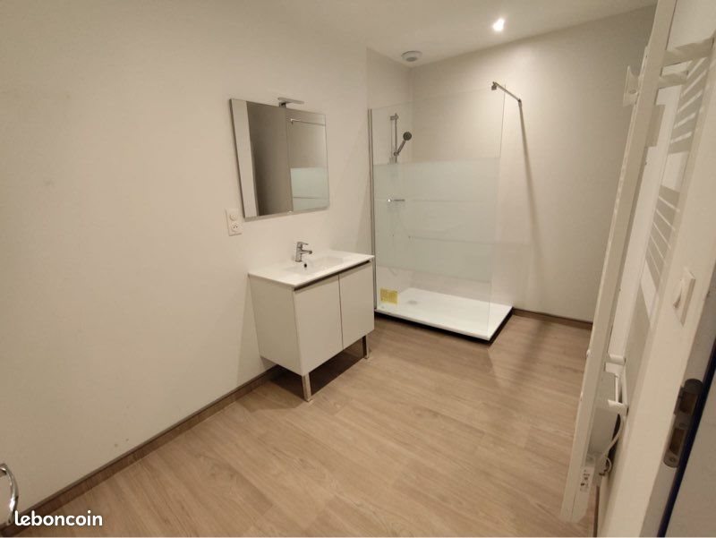 Appartement à louer, 100m², Tence