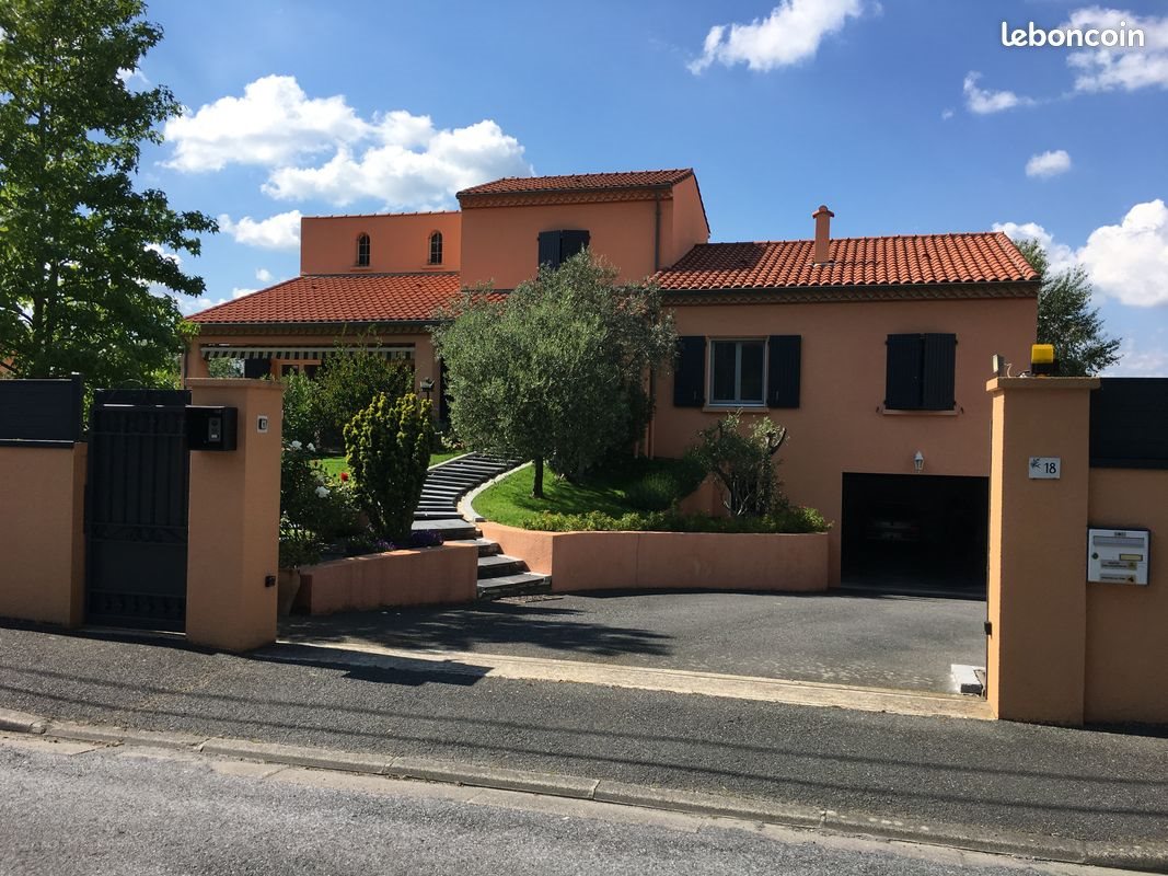 Maison à vendre, 250m², Aussillon