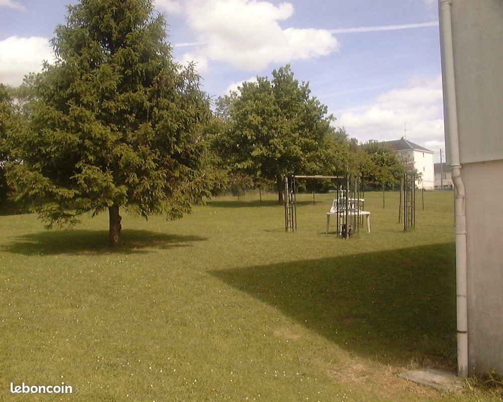 Appartement à louer, 75m², Descartes