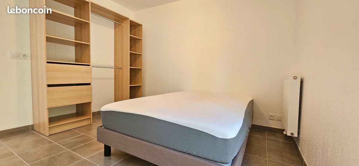 Appartement à louer, 40m², Le Rouret