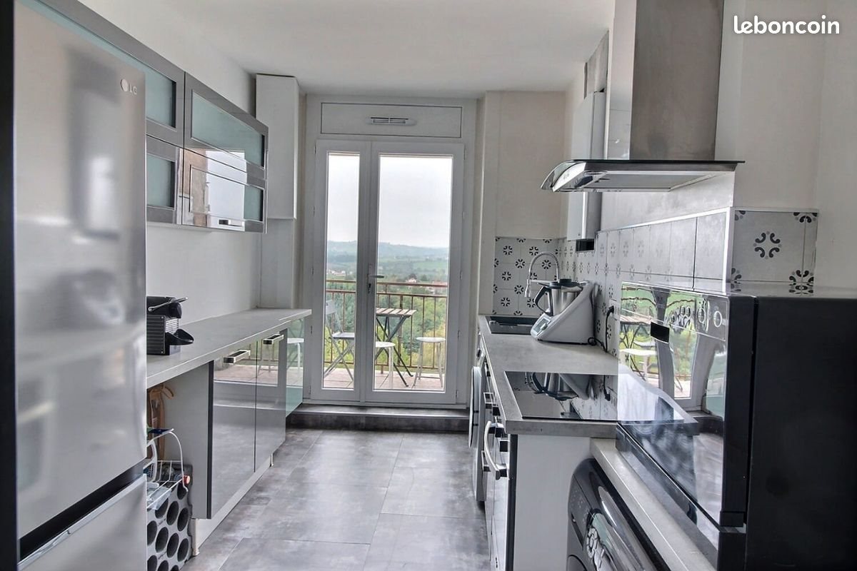 Appartement à vendre, 65m², Saint-Genest-Lerpt