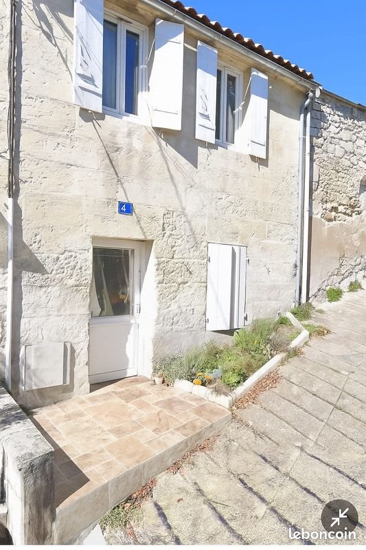 Appartement à louer, 50m², Saintes