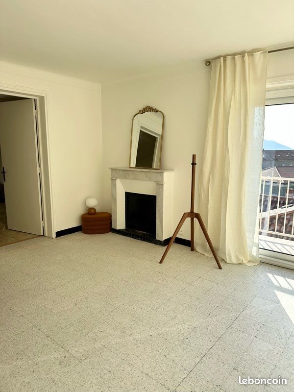 Appartement à louer, 75m², Sartène