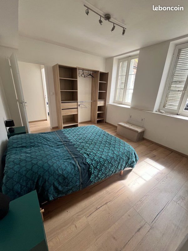 Appartement à louer, 61m², Saint-Fargeau