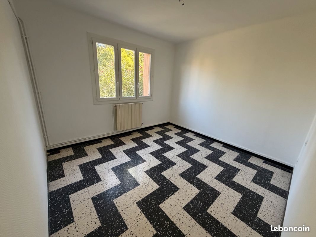 Appartement à louer, 80m², Alès