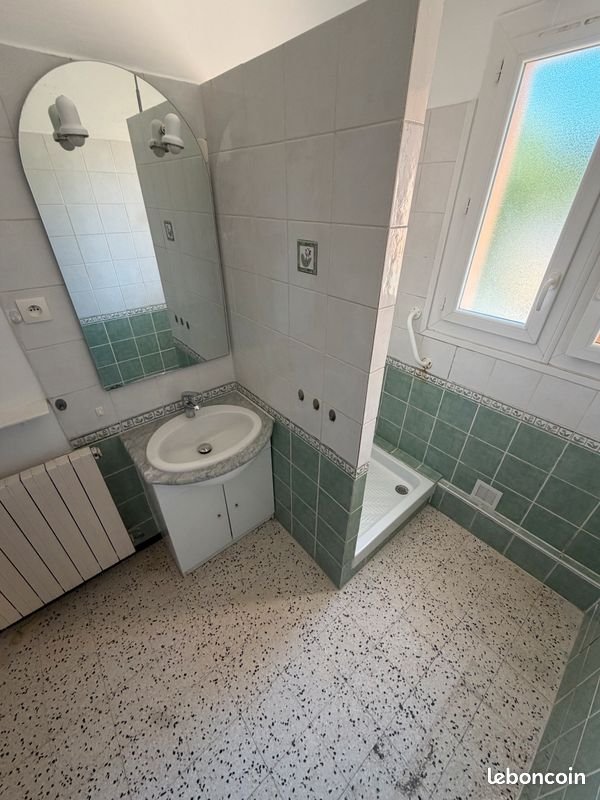 Appartement à louer, 80m², Alès