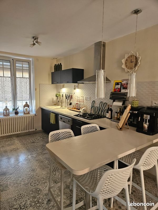 Maison à vendre, 99m², Saint-Amand-Montrond