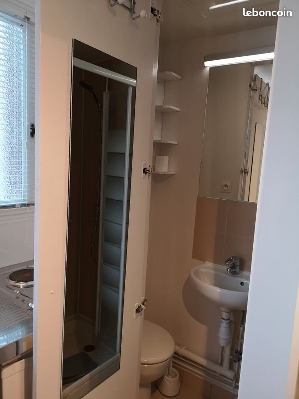 Appartement à louer, 14m², Suresnes