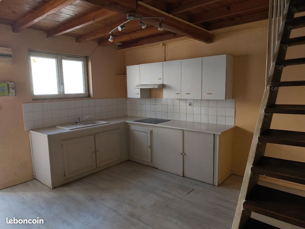 Appartement à louer, 40m², Saint-Christoly-de-Blaye