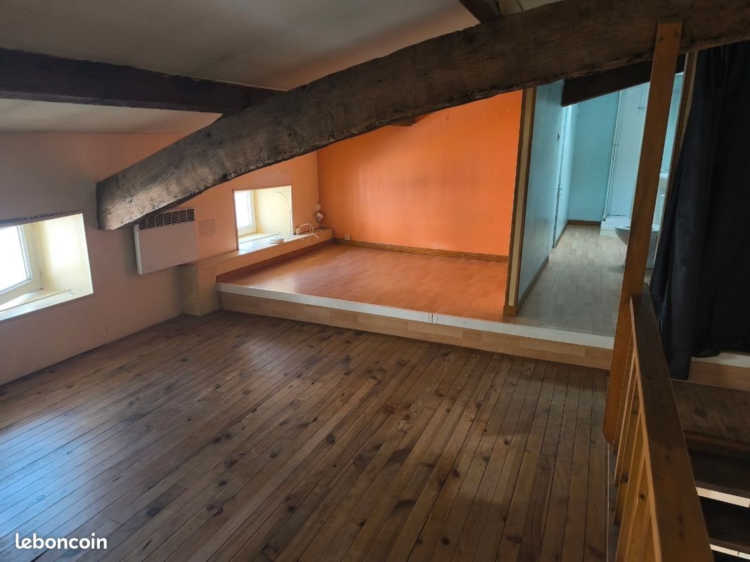 Appartement à louer, 40m², Saint-Christoly-de-Blaye