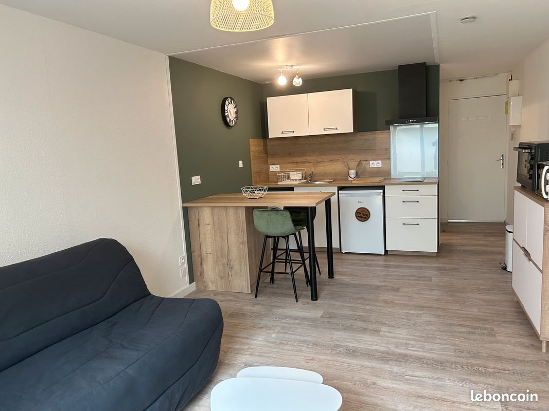 Appartement à louer, 26m², Aurillac