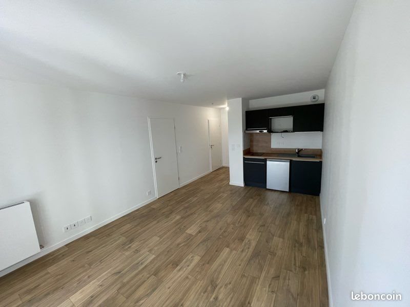 Appartement à louer, 41m², Theix