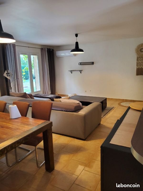 Maison à louer, 150m², Visan