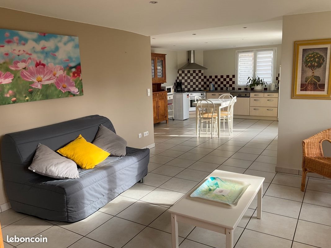 Appartement à louer, 62m², Blavozy