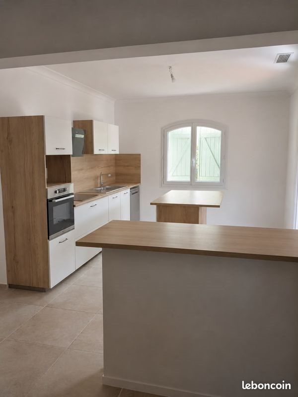 Maison à louer, 110m², Saint-Chinian