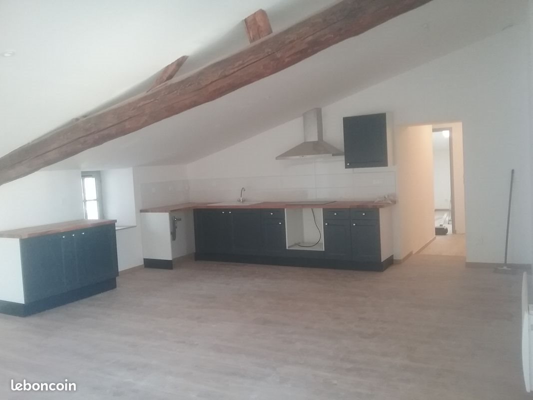 Appartement à louer, 83m², Tournon-sur-Rhône
