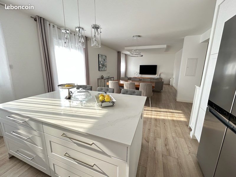 Appartement à louer, 79m², Miramas